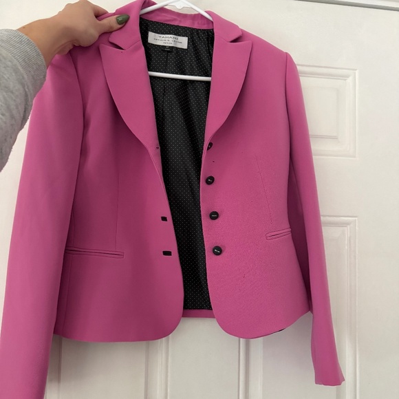 Tahari Jackets & Blazers - Elegant Tahari Fuchsia business professional hot pink trendy Women's Suit Jacket